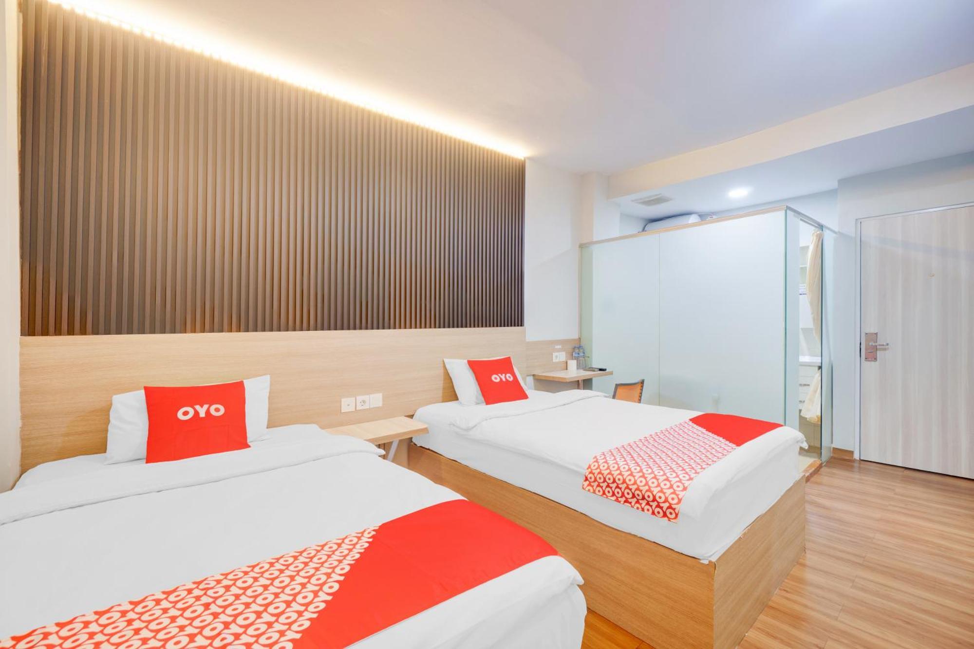Capital O 94542 Hotel Suba จาการ์ตา ภายนอก รูปภาพ