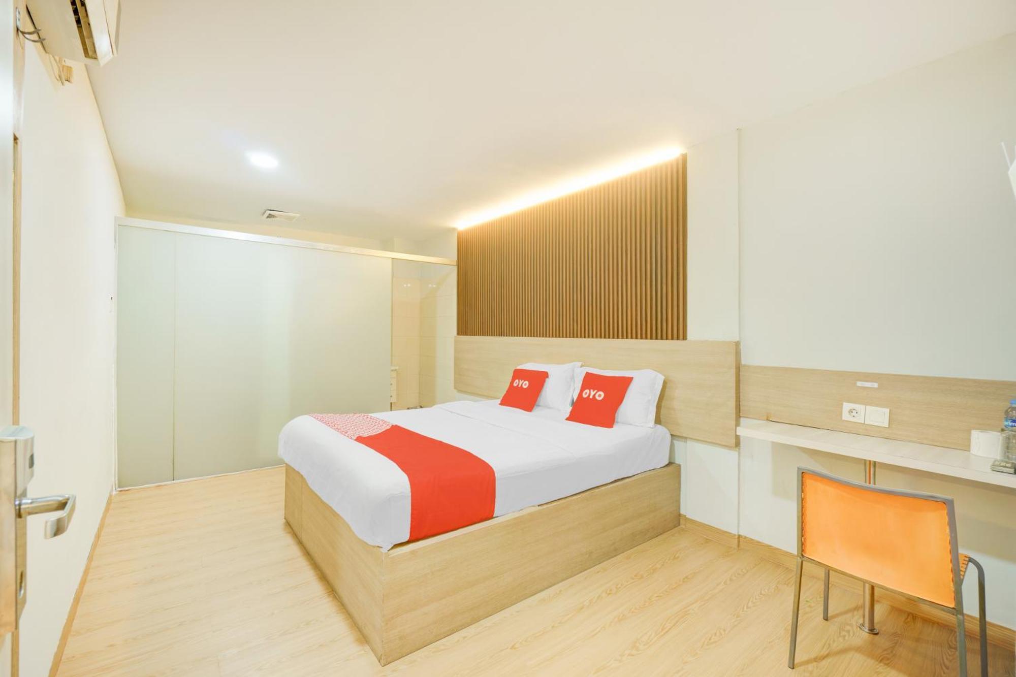 Capital O 94542 Hotel Suba จาการ์ตา ภายนอก รูปภาพ